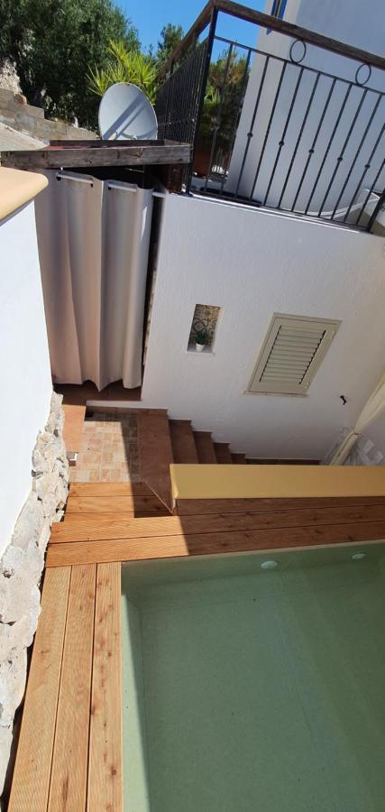 Casa Vacanze "Il Carrubo" Ґальяно-дель-Капо Екстер'єр фото